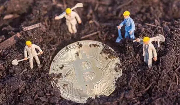 一个比特币价值5万,家用台式机24小时挖矿,多久才能挖到一枚?